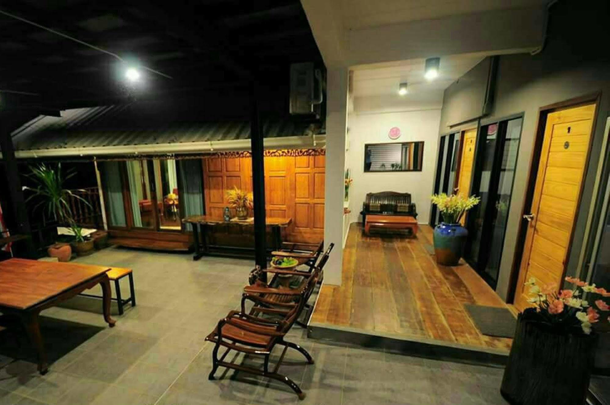 Baan Keang Chon Ayutthaya บ้านเคียงชล อยุธยา エクステリア 写真